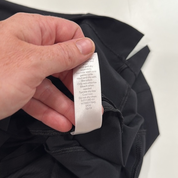 Athleta SoHo Skort Black Athletic Skirt with Shorts Size 4 - Picture 2 of 13
